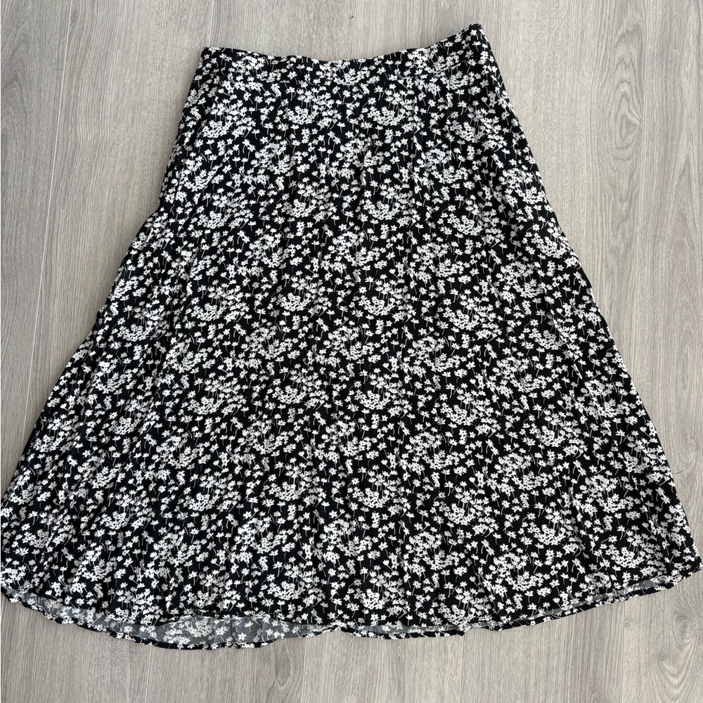 GAP Floral Black and White Women's Skirt